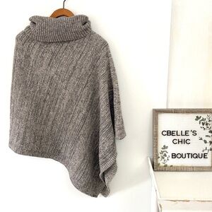 Barefoot Dreams CozyChic Point Dume Poncho Graphite Stone Heather